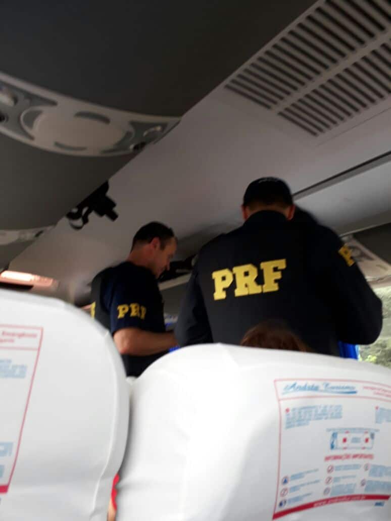 prf atrasa onibus para poa