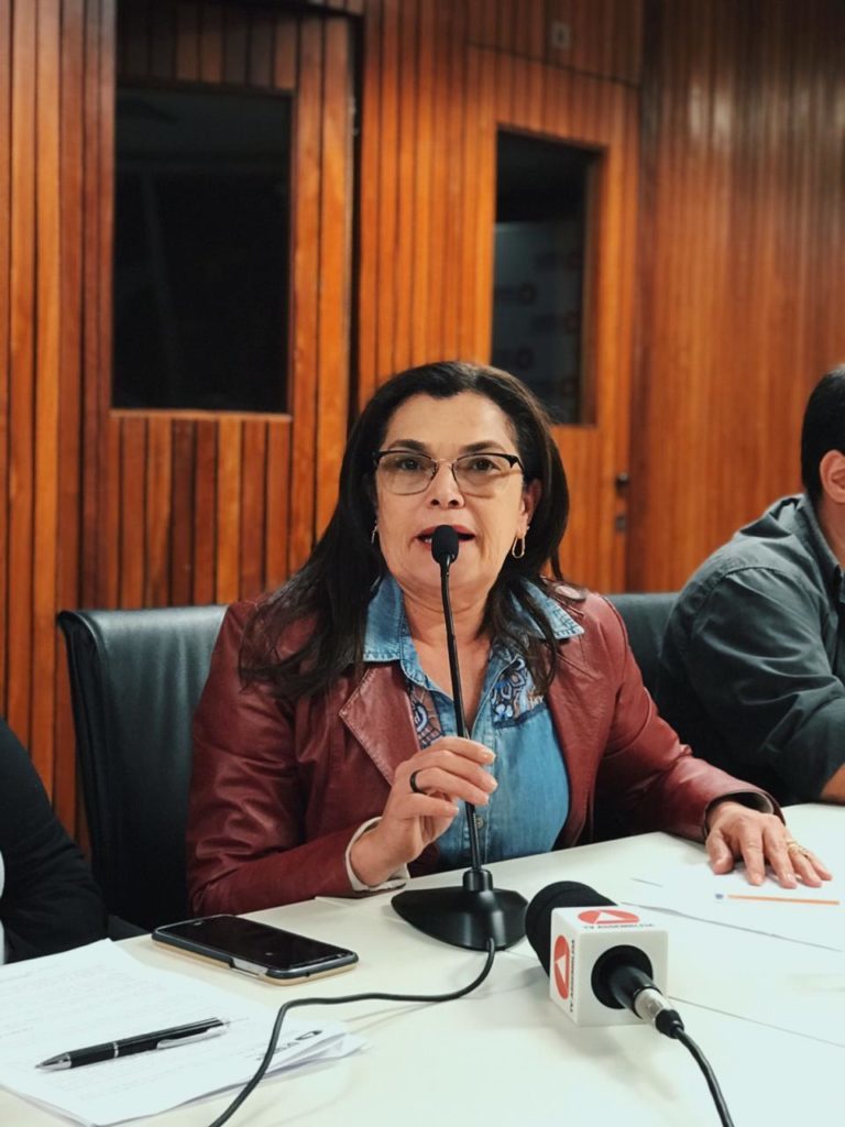 Presidenta do PT de Minas na coletiva de imprensa