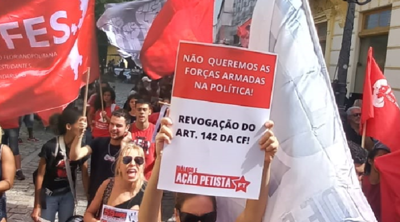 Pirulito do DAP pedindo a revogação do Art. 142